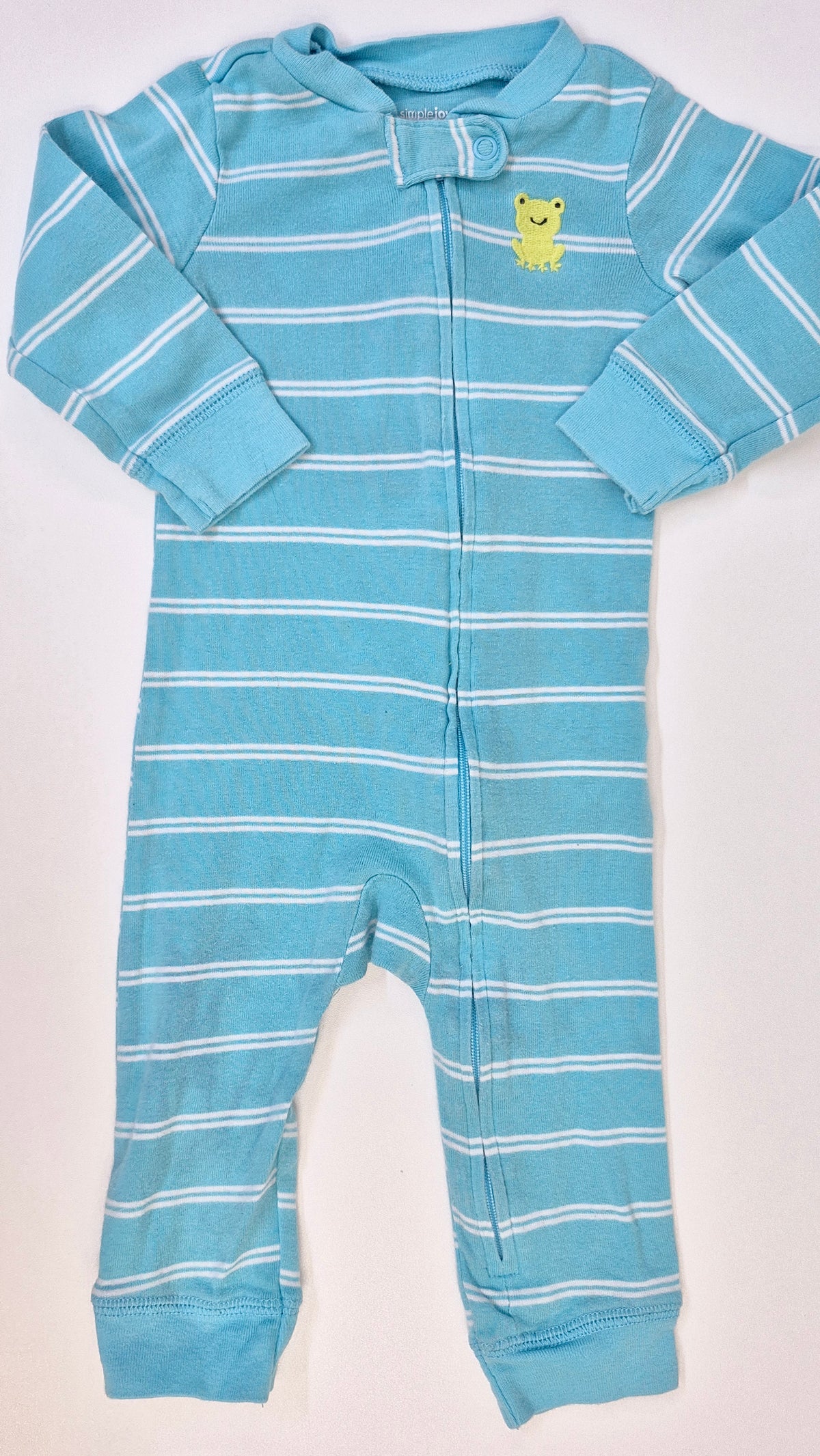 Pyjama 6-9 mois Carter's (Imparfait voir photo)