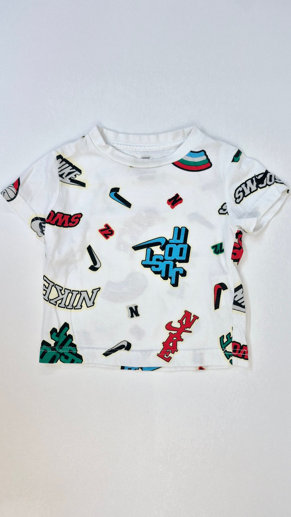 Chandail 2T Nike (Imparfait voir photo)